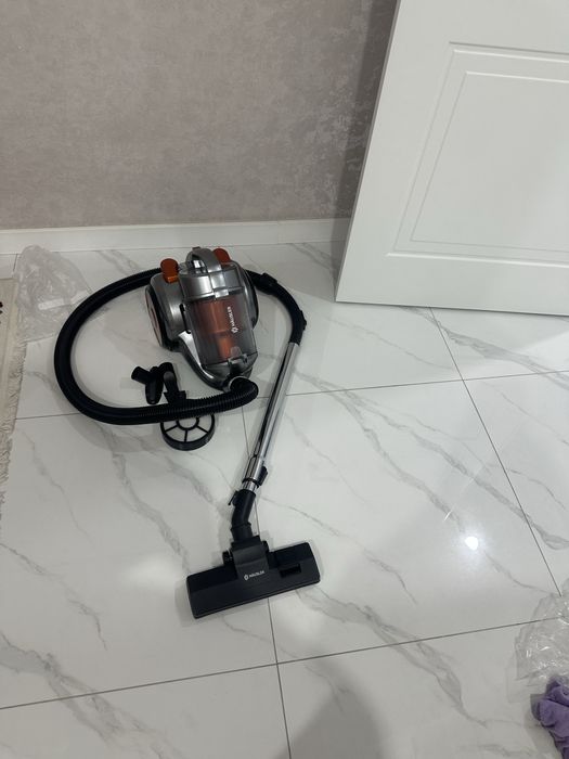 Пылесос Hausler  HLS-20TT5SCOGV