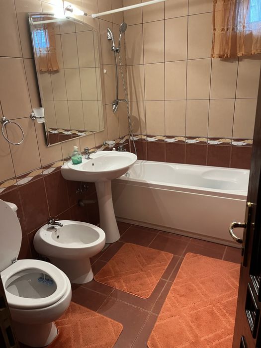 Apartament 3 camere Zamca de inchiriat