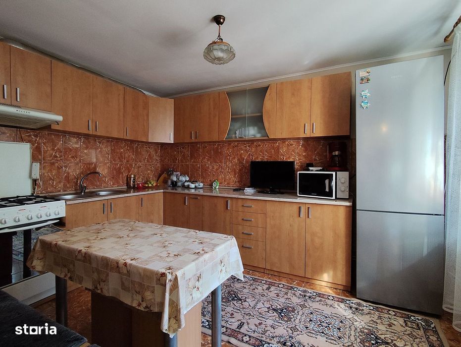 Casa la tara in Sacadat, Bihor, teren 2826 mp, acces auto - Vanzare