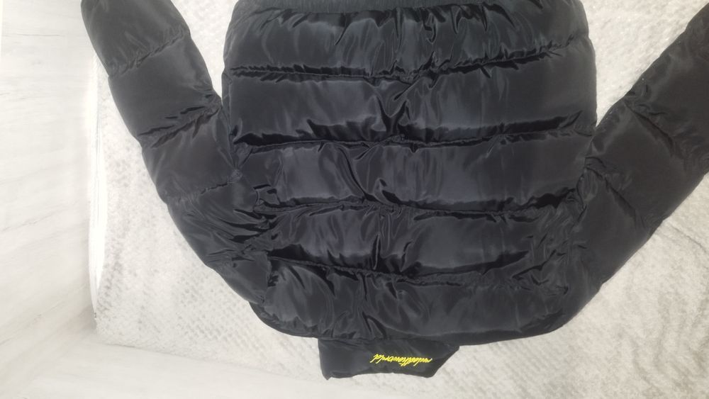 Продам куртку демисезонная