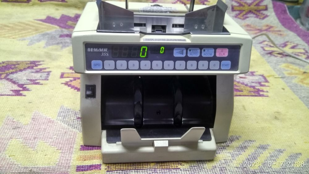 Продам счетную машину для денег MAGNER 35S