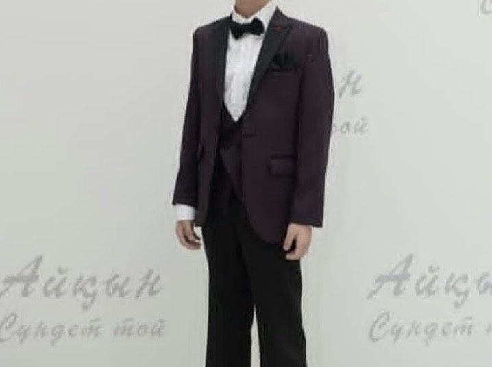 Костьюм - тройка