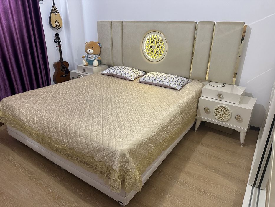 Спальный гарнитур