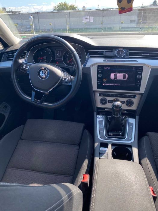 VOLKSWAGEN Passat 2018 — imagine 5