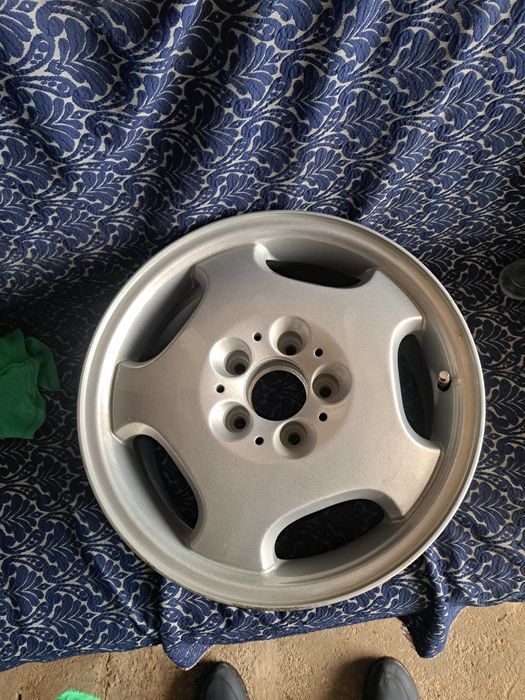 Титанка мерседес