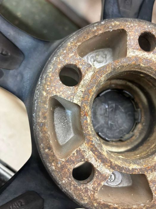 Продаю диски с шинами