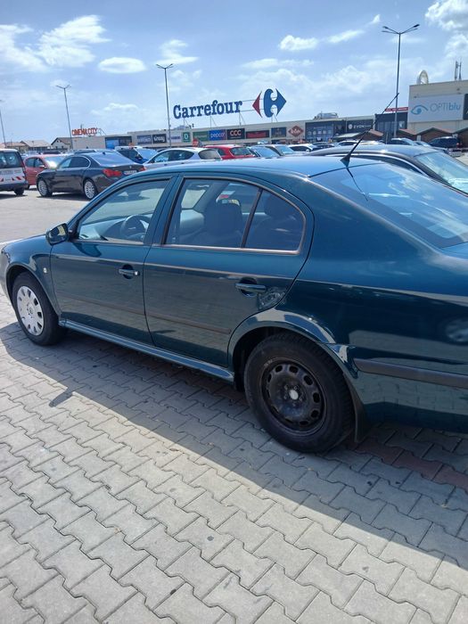 Octavia 1-2006 1.4 mpi 218700km 2200euro pret fix