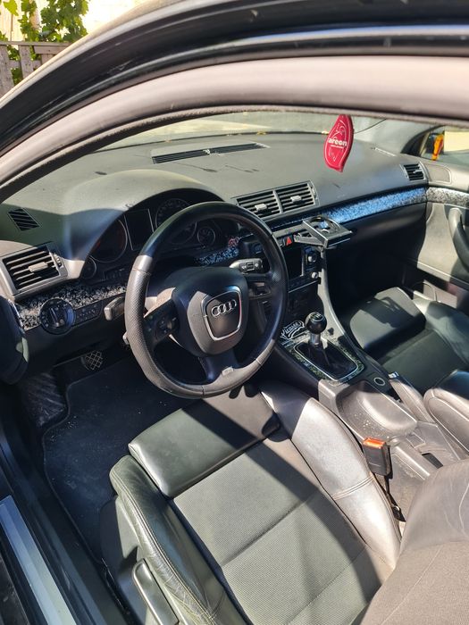 Vând Audi a4b7 2.0 tdi manual