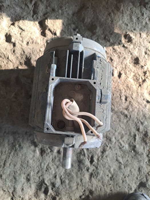 двигатели электрические б/у (Куржункуль)