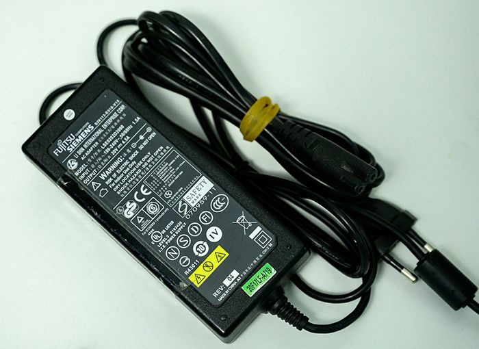 Лаптоп Fujitsu Siemens