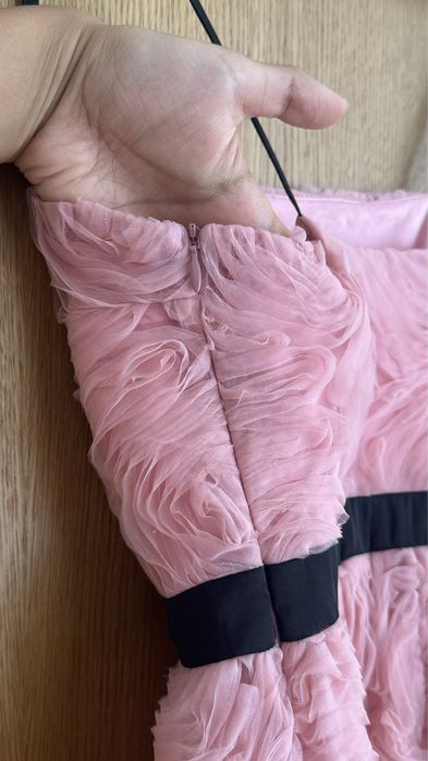 Розовое платье Zara