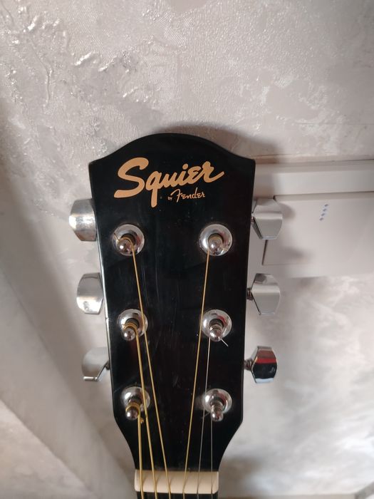 Гитара акустическая