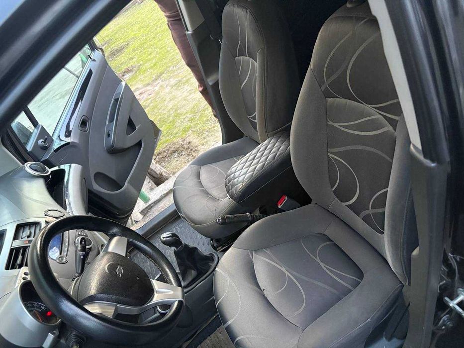 Spark 2012 yil sotiladi