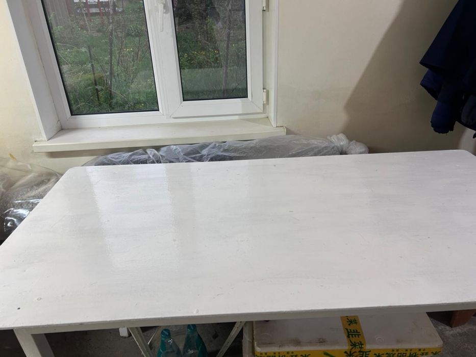 Продам кухонный стол