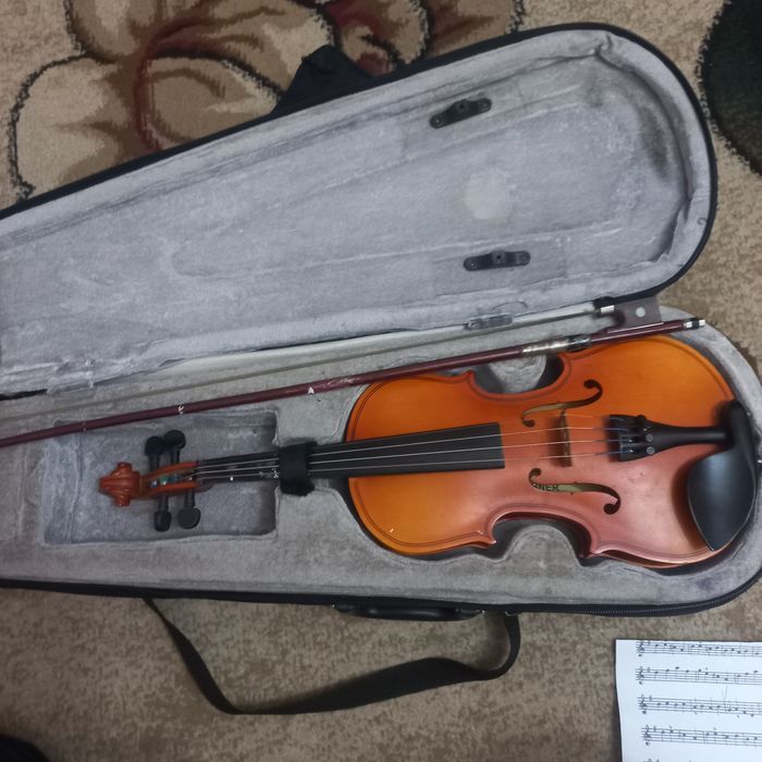 Продаётся Скрипка 1/4