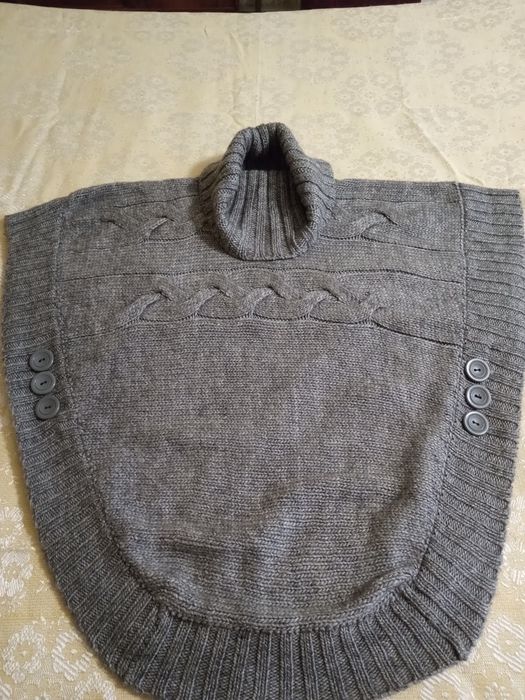 Топло пончо универсален размер