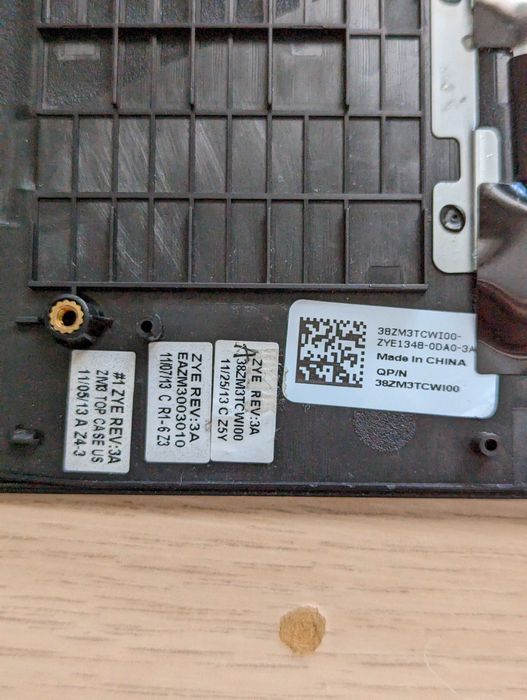 Палмрест с клавиатура | За Dell 3135, 3137, 3138 | 38zm3tcwi00