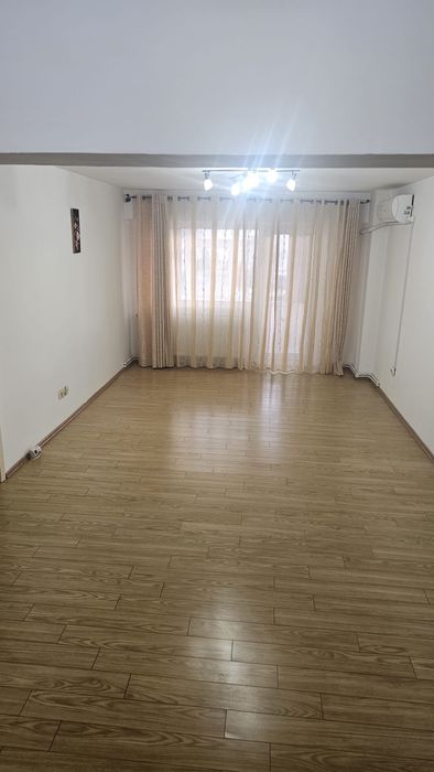 Apartament 3 camere de vanzare Bulevardul 1 decembrie 1918 - Buzau