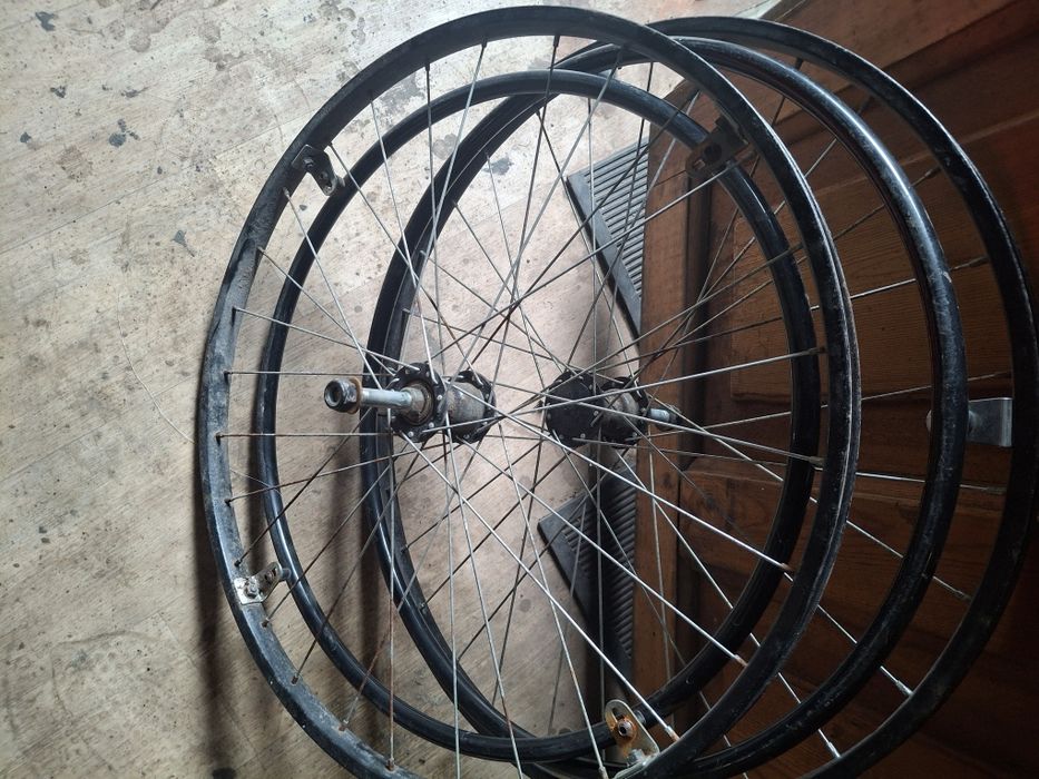 Колеса от инвалидной коляски.