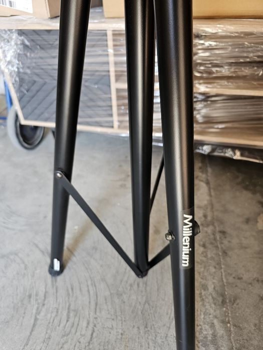 Комплект от 2 стойки за високоговорители Millenium BS-2211B MKII