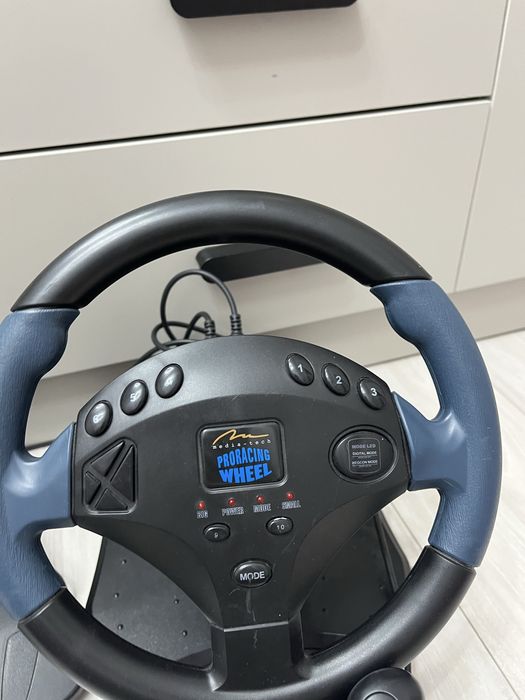 Игровой руль синий