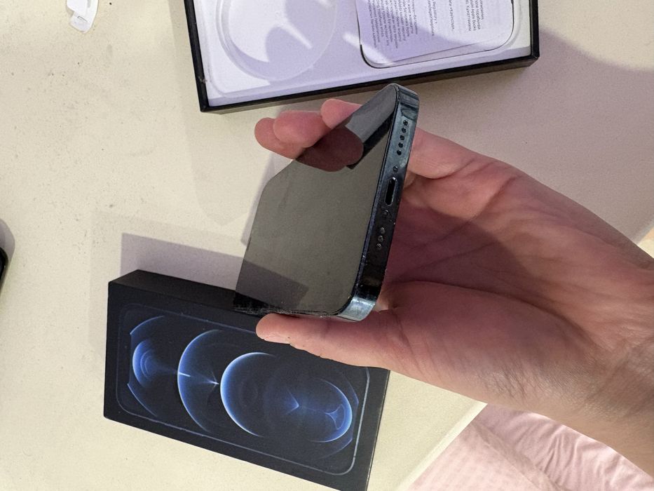 IPhone 12 pro 126 ГБ продаю