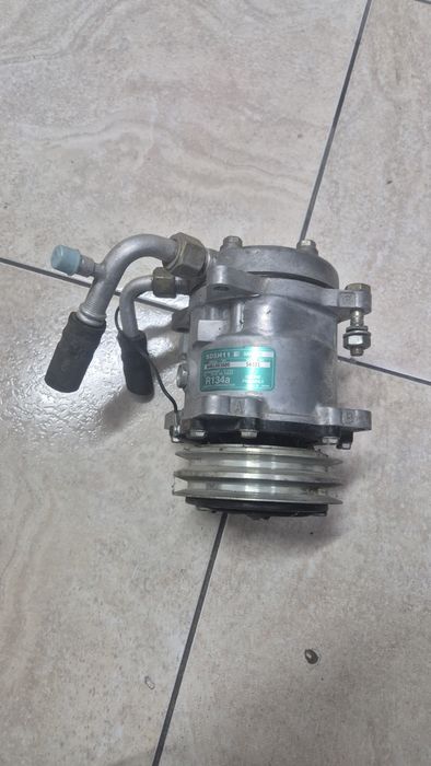 Продам компрессор для кондиционера