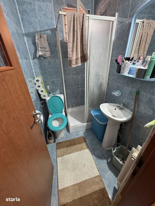 Apartament cu 2 camere, semidecomandat, parter , Aleea Postavaru, Carp