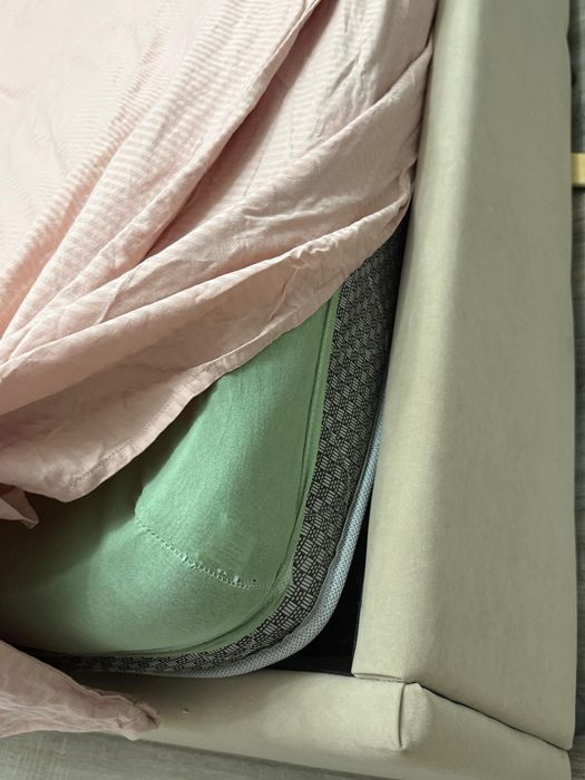 Продам Кровать 160х200