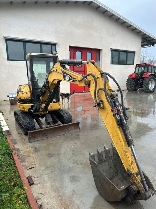 Mini excavator Caterpillar