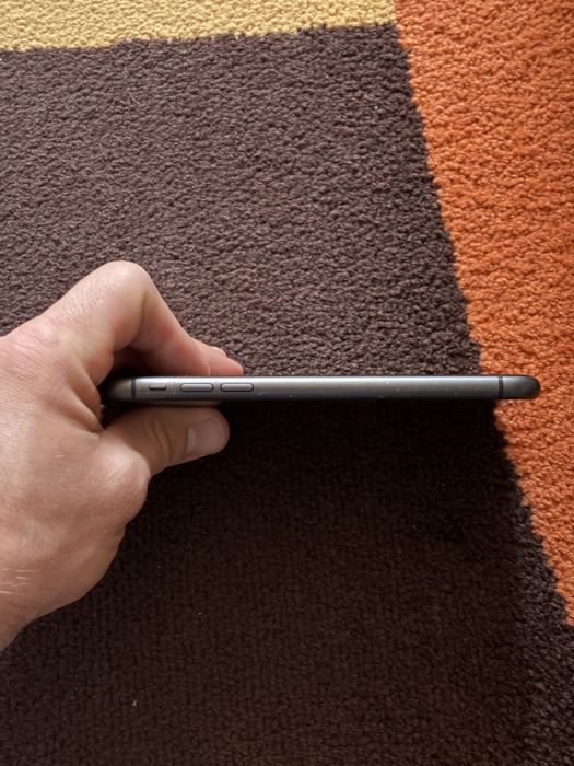 iPhone 11 - 64GB като нов