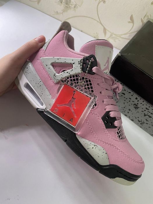 Pantofi sport de culoare roz, model Air Jordan 4 Retro Orchid mărimea 37,5