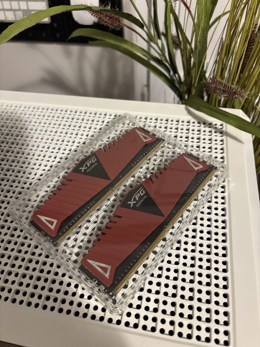 Геймърски компютър Ryzen 3600/RX580 8GB/8 ram/128 nvme/500GB HDD/650W