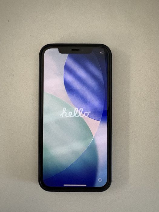 продам iPhone 12 Б/У