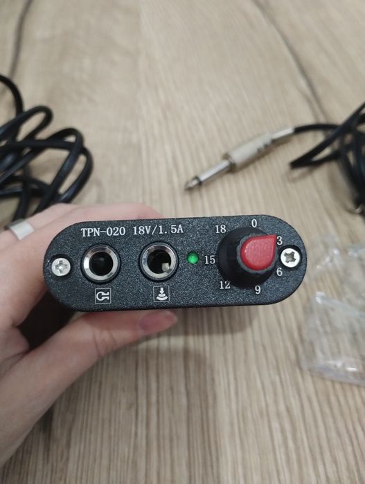 Kit Tatuaj Complet pentru Începători (Mașină cu Bobină + Sursă)