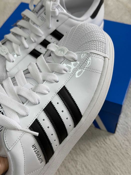 Продам кроссовки Adidas Superstar