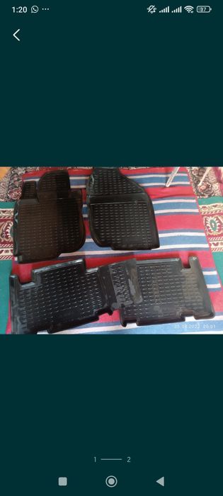 Продам коврики в машину