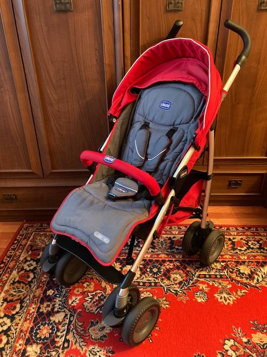 Продам коляску Chicco