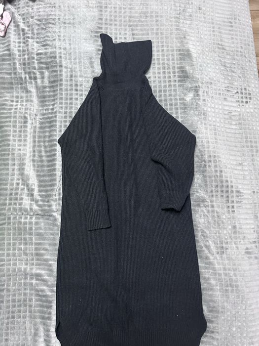 Одежда на размер 44-46, есть оверсайз модели