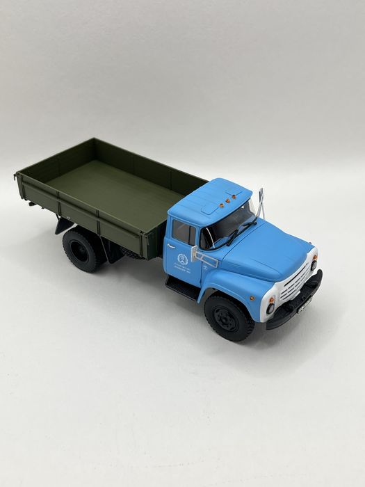 Модель ЗИЛ-130. Масштаб 1/35