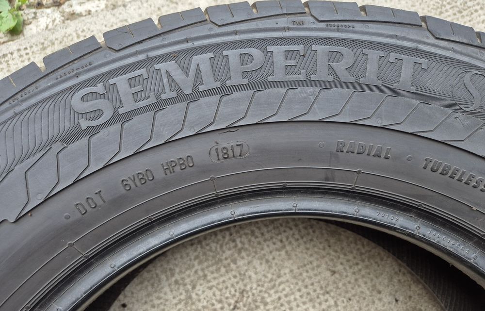 Set 2buc 235/65 R16C Semperit Van-Life 2 vară