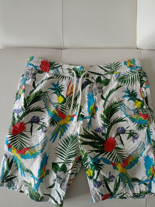 Vând bermude sport bărbătesti,Divided, produs de calitate mărimea L, i