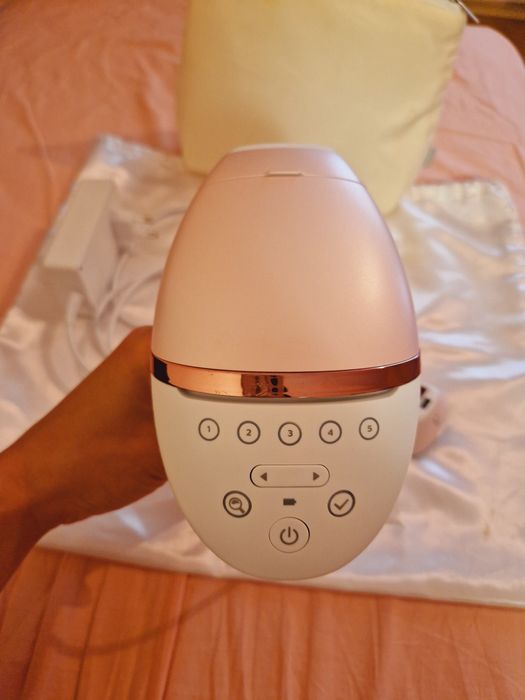 НАМАЛЕН! Фотоепилатор PHILIPS Lumea Prestige