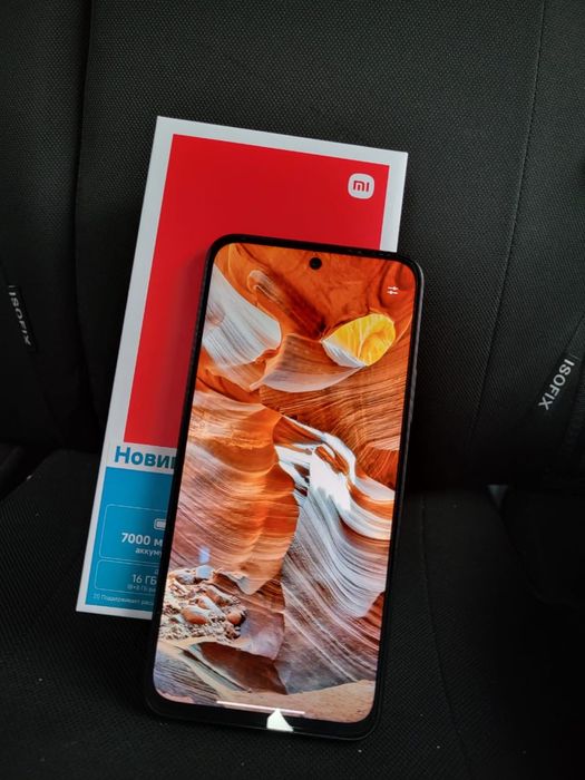 Продам почти новый Redmi 15