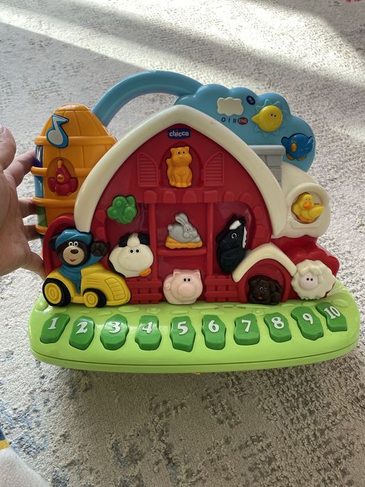 Игрушка от Chicco