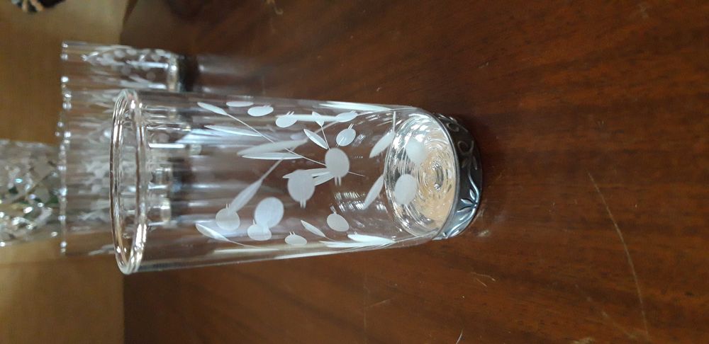 Стаканчики  для  вина.