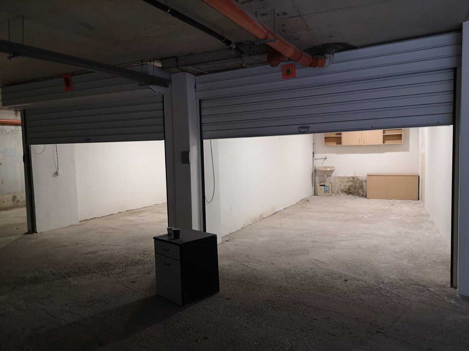 Дава се под наем Гараж / Паркомясто в София, Зона Б-19 - 20 кв.м за 76.5 € - Снимка #1