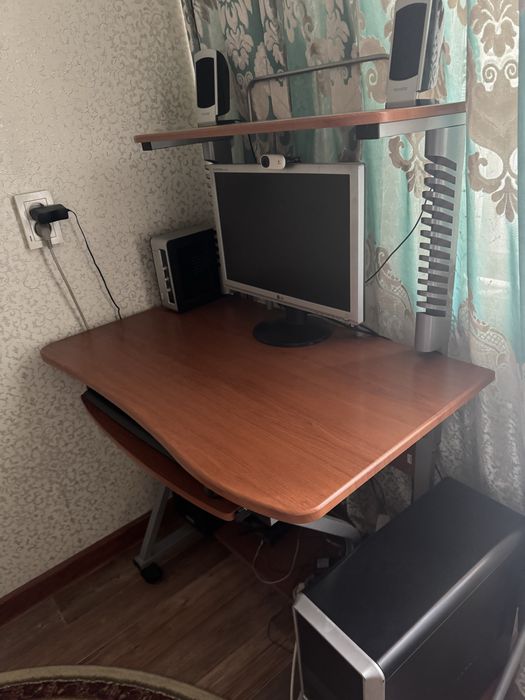 Компьютер компьютерный стол