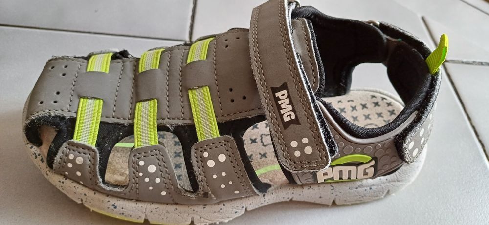 Детски сандали Primigi