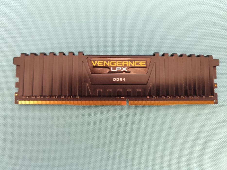 8GB DDR4 3000MHz Corsair Vengeance LPX Black  CL16